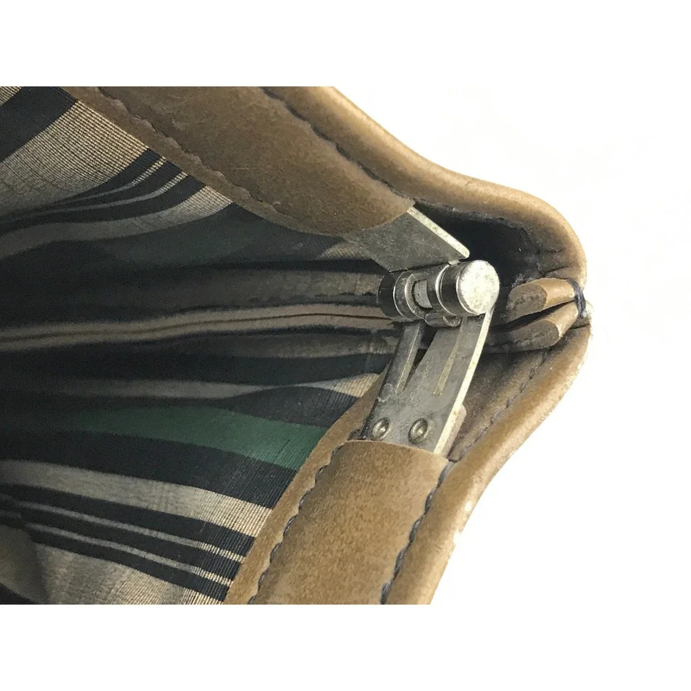 The Unbranded Brand brand unbranded